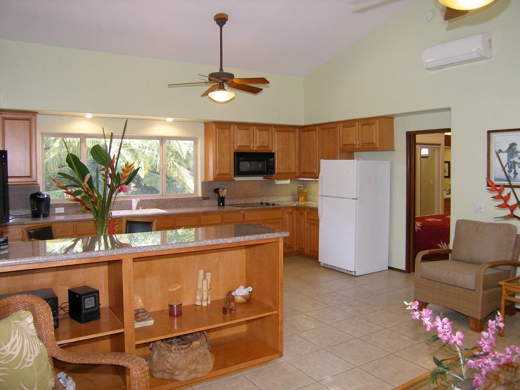 Aloha Aku Inn & Suites Kihei Quarto foto