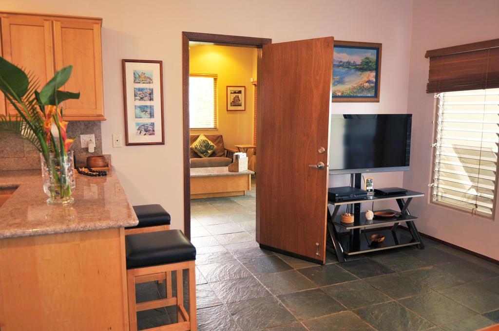 Aloha Aku Inn & Suites Kihei Quarto foto