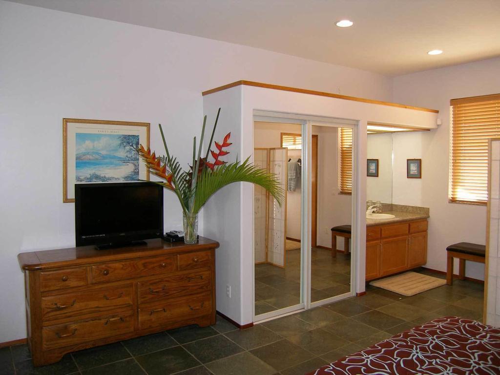 Aloha Aku Inn & Suites Kihei Quarto foto