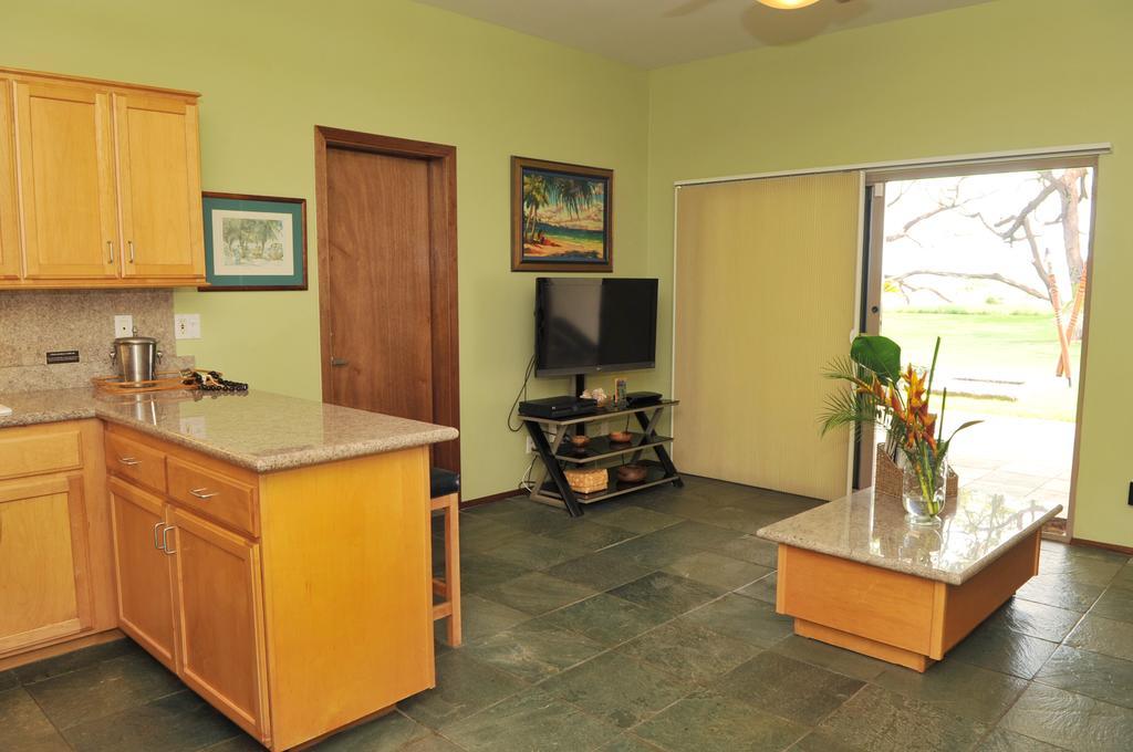 Aloha Aku Inn & Suites Kihei Quarto foto