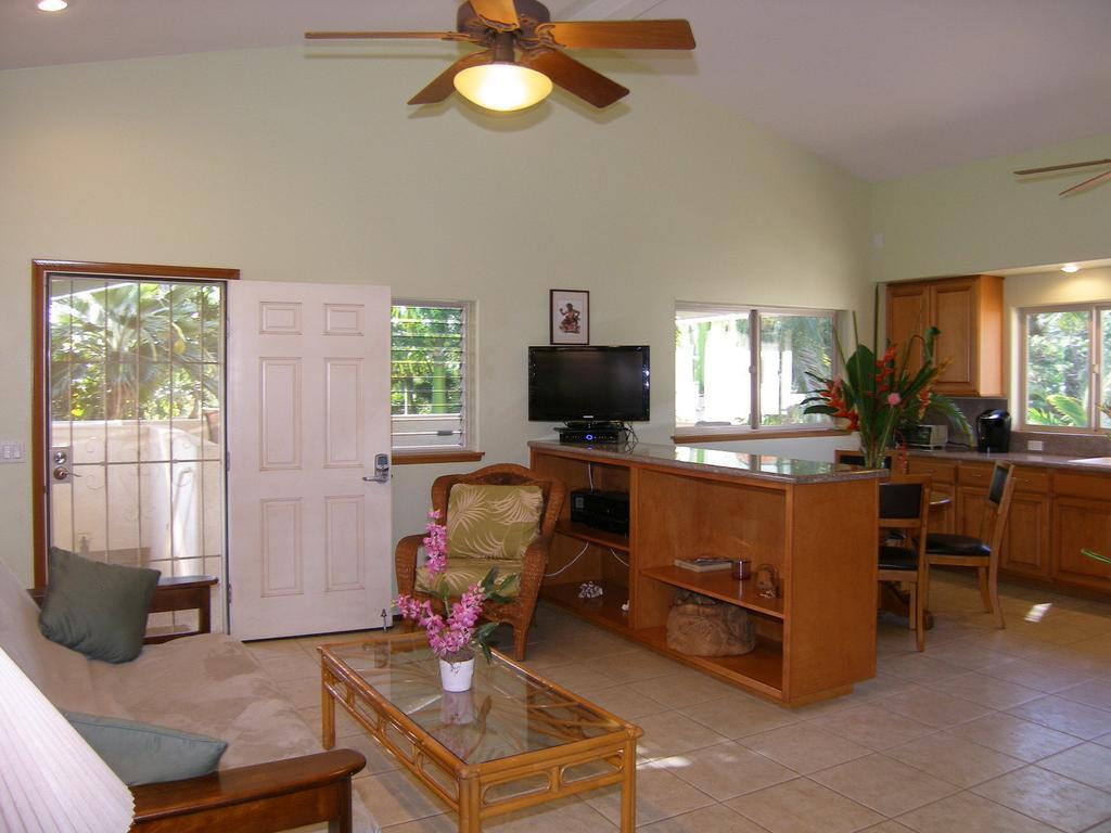 Aloha Aku Inn & Suites Kihei Quarto foto