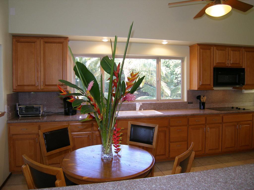 Aloha Aku Inn & Suites Kihei Quarto foto